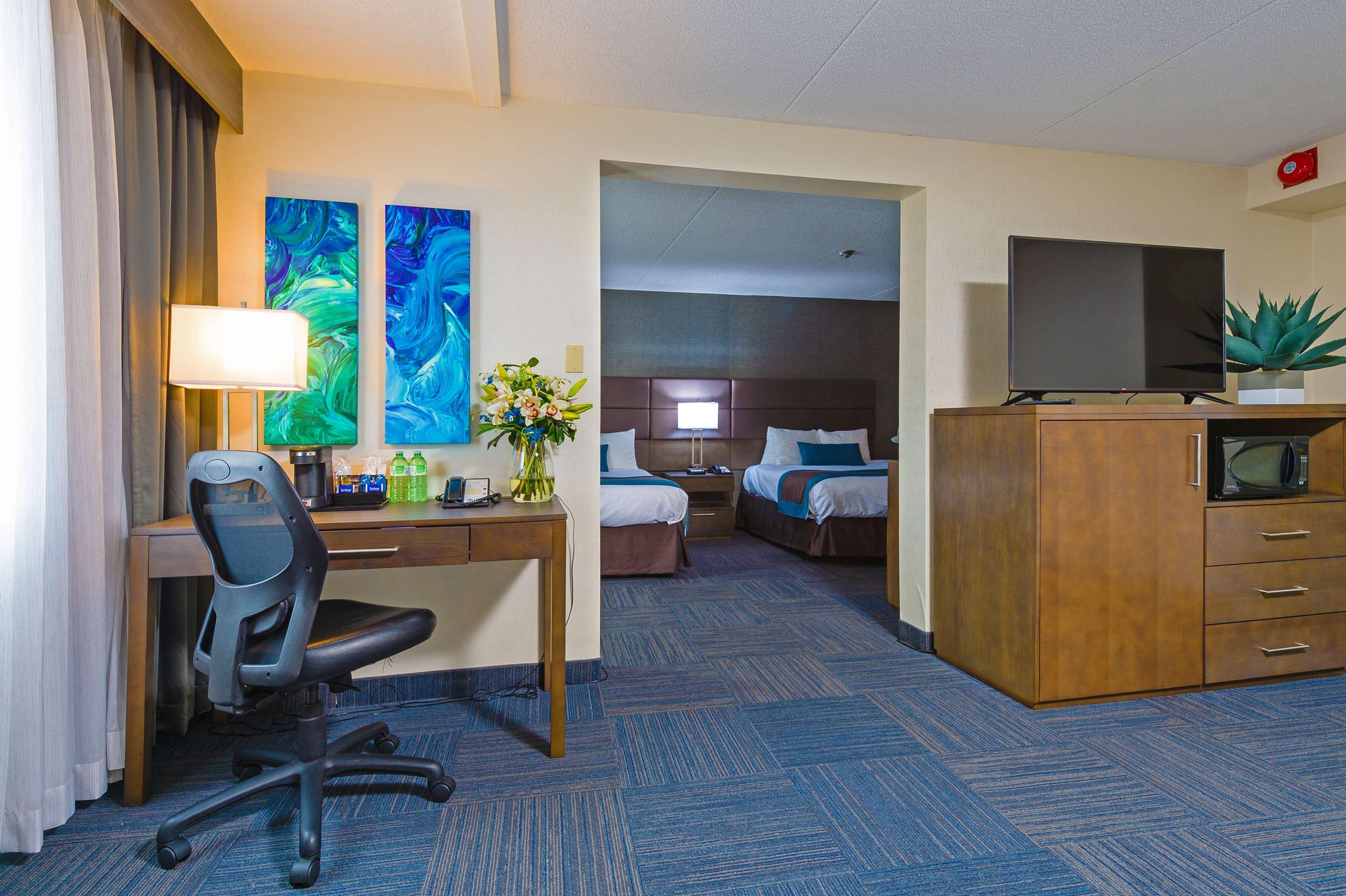 Best Western Plus Toronto Airport Hotel Mississauga Exteriör bild