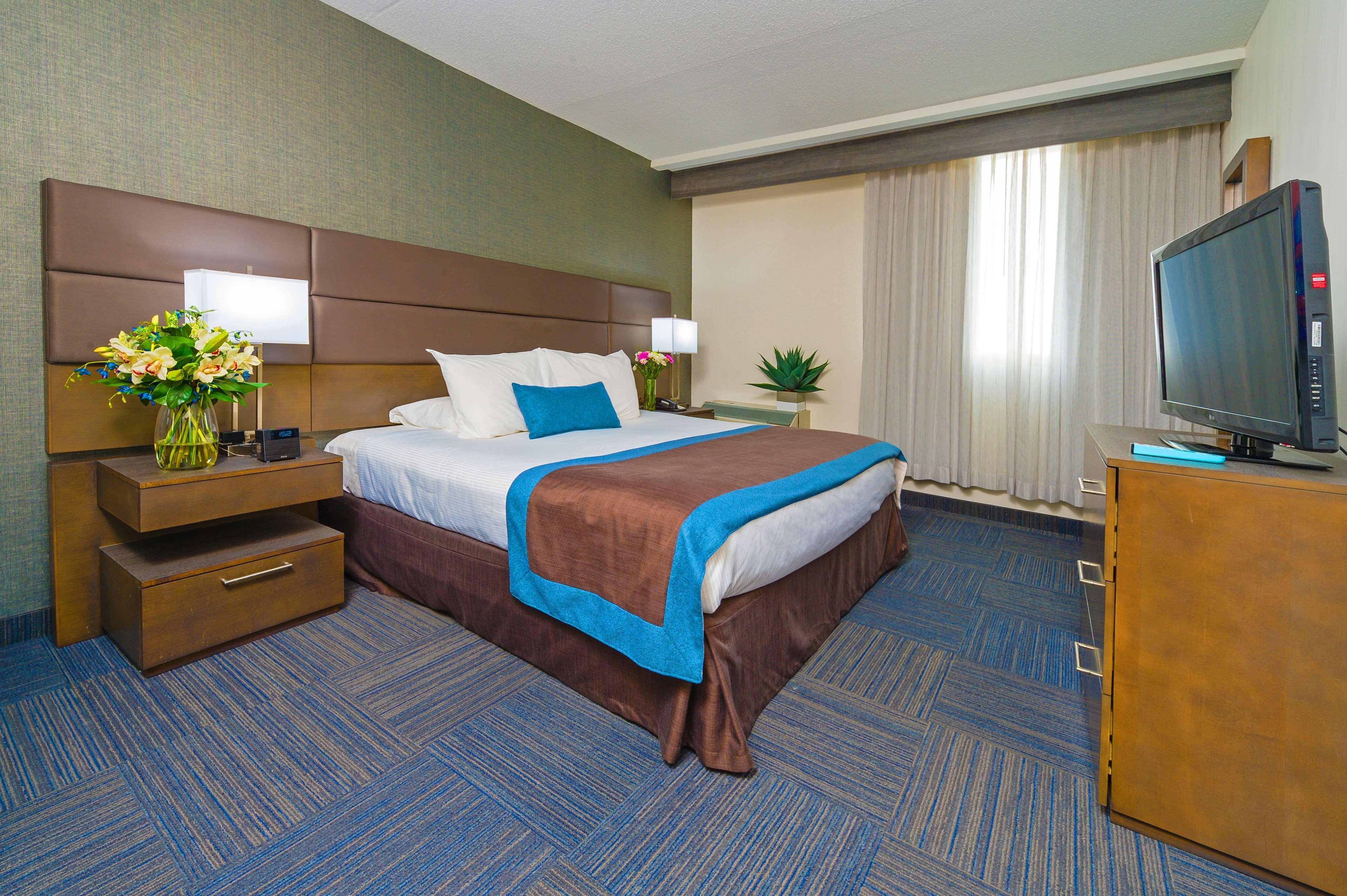 Best Western Plus Toronto Airport Hotel Mississauga Exteriör bild